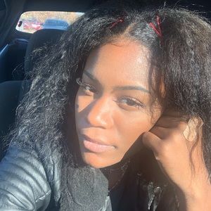 Meet your Posher, Destiny Chamblis!